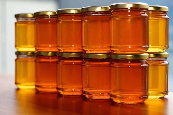 Μέλι και χρώμα: Τι δείχνει πραγματικά η απόχρωσή του; 3 meli vazakia